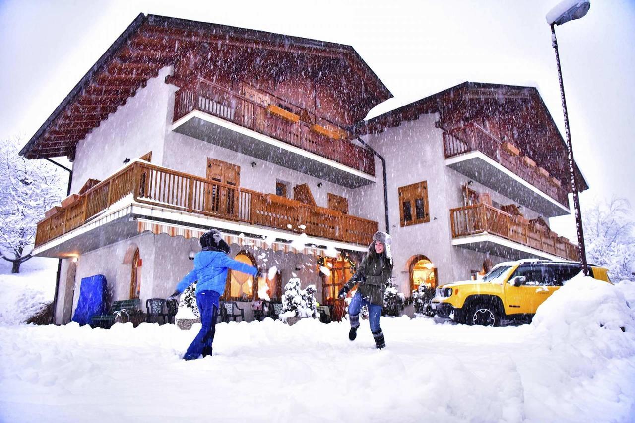 Alpen Hotel Раби Екстериор снимка